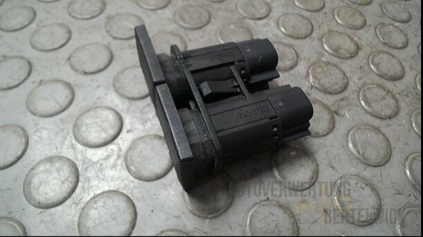 Foto: SCHALTER SITZHEIZUNG eines Ford Mondeo 2.0 Turnier Special
