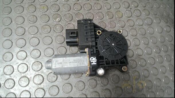 Foto: FENSTERHEBERMOTOR HINTEN RECHTS eines Ford Mondeo 2.0 Turnier Special