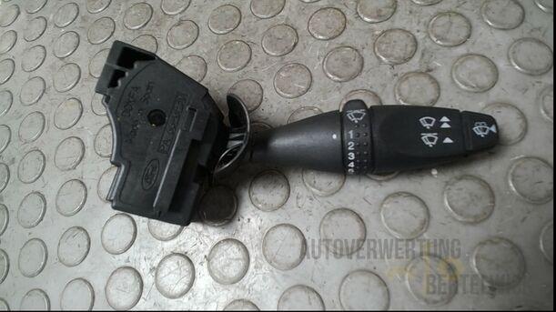 Foto: SCHEIBENWISCHERSCHALTER eines Ford Mondeo 2.0 Turnier Special