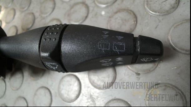 Foto: SCHEIBENWISCHERSCHALTER eines Ford Mondeo 2.0 Turnier Special