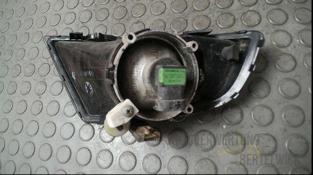 Foto: NEBELSCHEINWERFER RECHTS / TYC / FACELIFT ) eines Ford Mondeo 2.0 Turnier Special