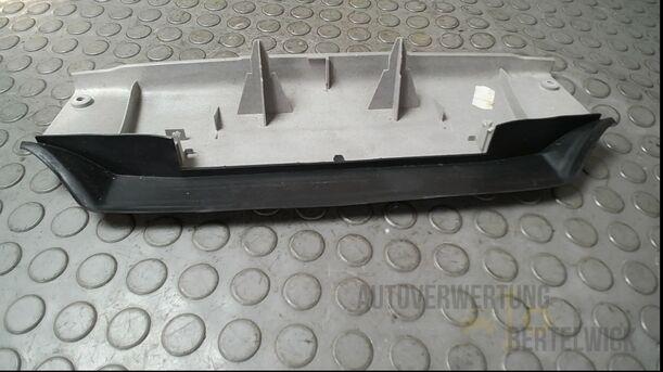 Foto: VERKLEIDUNG/ ABDECKUNG 3. BREMSLICHT eines Ford Mondeo 2.0 Turnier Special