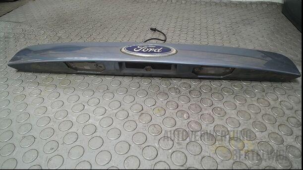 Foto: GRIFFLEISTE/ KENNZEICHENLEUCHTEN eines Ford Mondeo 2.0 Turnier Special