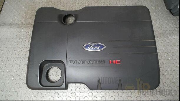 Foto: MOTORABDECKUNG eines Ford Mondeo 2.0 Turnier Special