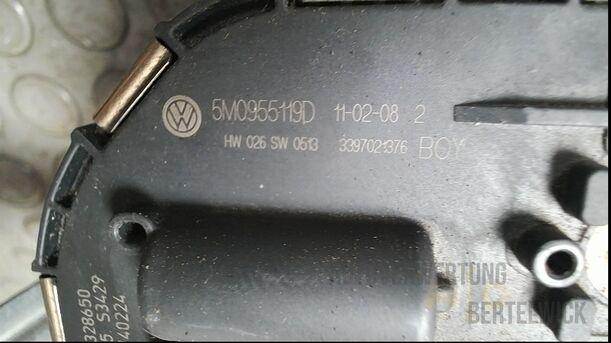 Foto: SCHEIBENWISCHERMOTOR VORN LINKS eines VW Golf Plus 1.2 TSI Special