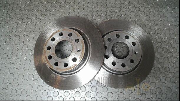 Foto: BREMSSCHEIBEN ( BREMBO ) eines VW Golf Plus 1.2 TSI Special