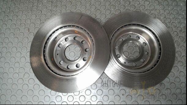 Foto: BREMSSCHEIBEN ( BREMBO ) eines VW Golf Plus 1.2 TSI Special