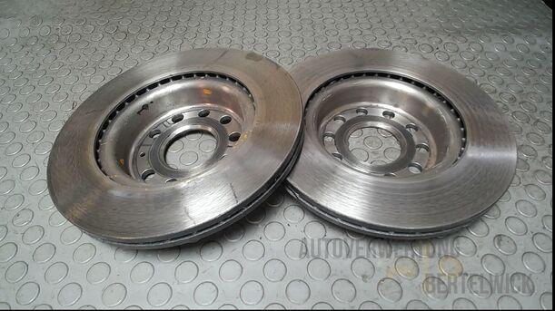 Foto: BREMSSCHEIBEN ( BREMBO ) eines VW Golf Plus 1.2 TSI Special