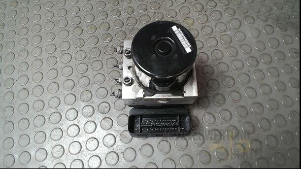 Foto: HAUPTBREMSAGGREGAT ABS/ ESP eines VW Golf Plus 1.2 TSI Special