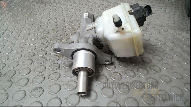 Foto: HAUPTBREMSZYLINDER eines VW Golf Plus 1.2 TSI Special