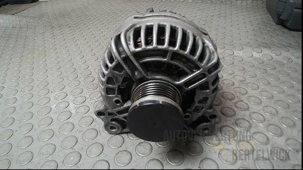 Foto: LICHTMASCHINE ( BOSCH / 140A ) eines VW Golf Plus 1.2 TSI Special