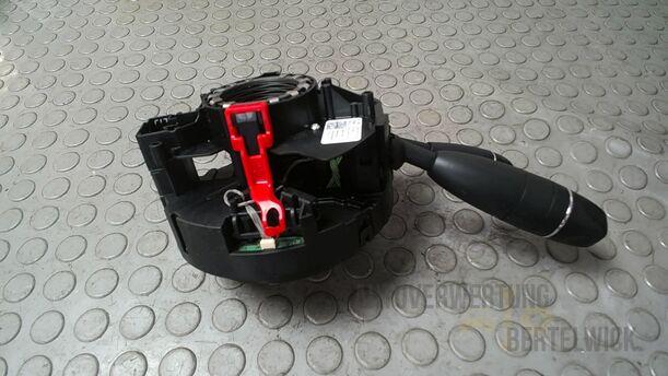 Foto: BLINKSCHALTER/ KOMBISCHALTER/ LENKSTOCKSCHALTER eines Mercedes-Benz C 220 T CDI DPF Special