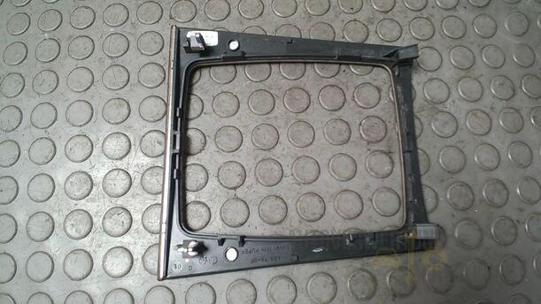 Foto: ABDECKUNG SCHALTUNG eines Mercedes-Benz C 220 T CDI DPF Special
