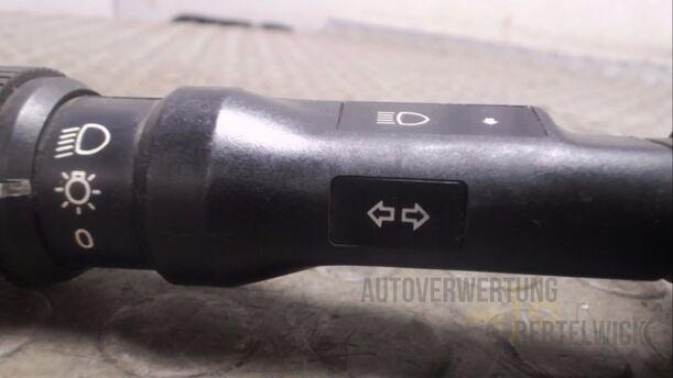Foto: BLINKERSCHALTER eines Alfa Romeo 145 Quadrifoglio
