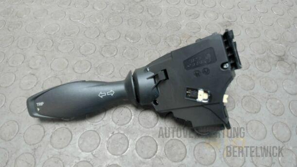 Foto: BLINKERSCHALTER / KOMBISCHALTER eines Ford Fiesta 1.4