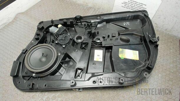 Foto: FENSTERHEBER VORNE  RECHTS ELEKTRISCH ( 4/5 TÜRER ) eines Ford Fiesta 1.4 Lounge