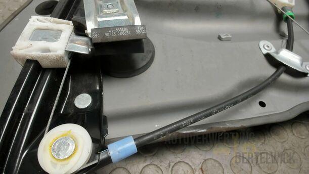 Foto: FENSTERHEBER VORNE LINKS ELEKTRISCH eines Mercedes-Benz A 170 SX