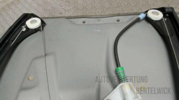 Foto: FENSTERHEBER VORNE LINKS ELEKTRISCH eines Mercedes-Benz A 170 SX